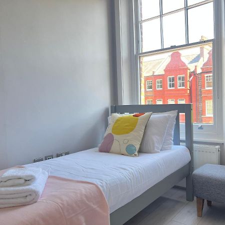 2 Bedroom Apartment In South Hampstead Londen Buitenkant foto
