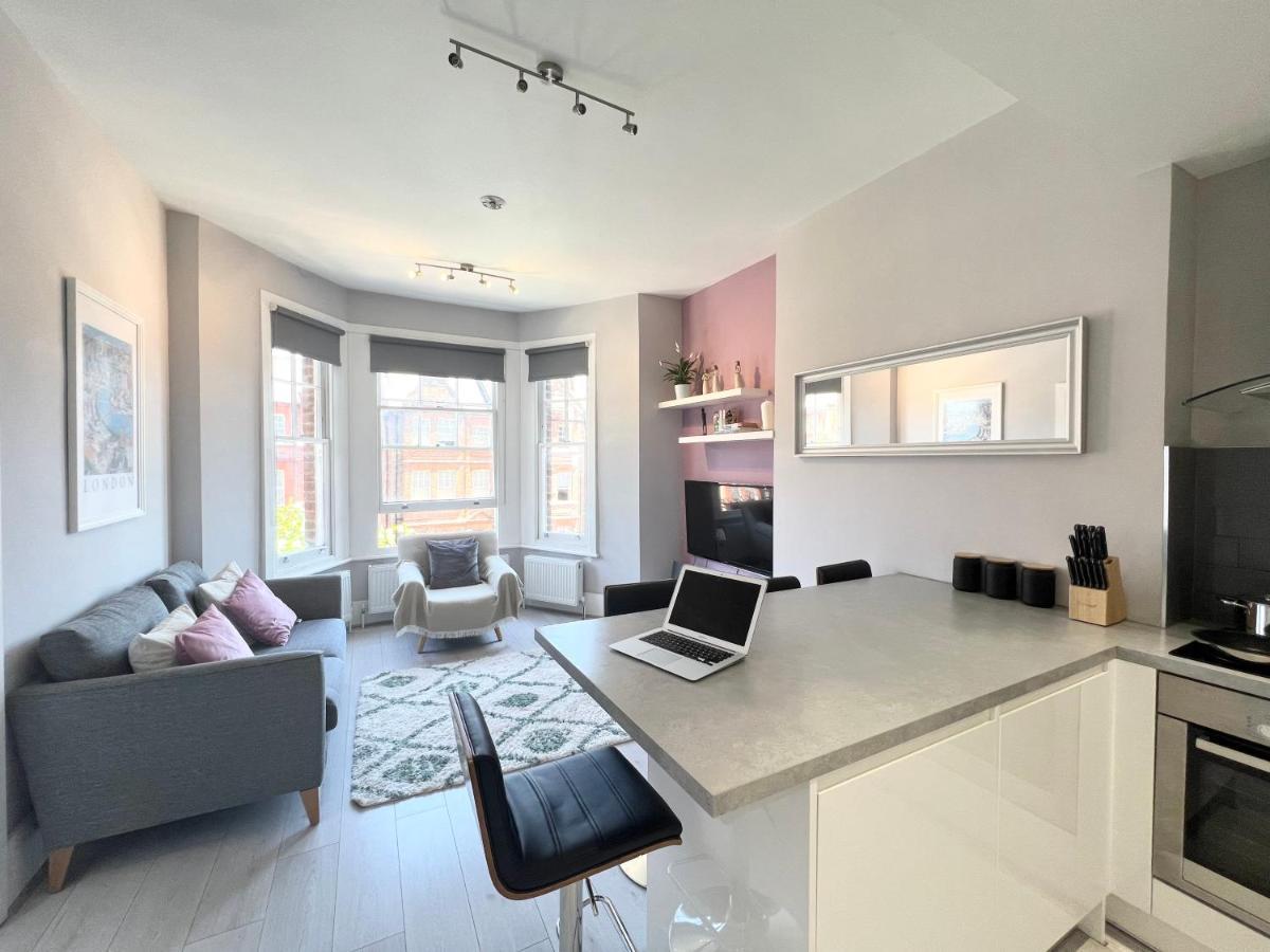 2 Bedroom Apartment In South Hampstead Londen Buitenkant foto