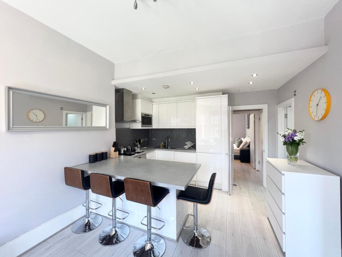 2 Bedroom Apartment In South Hampstead Londen Buitenkant foto