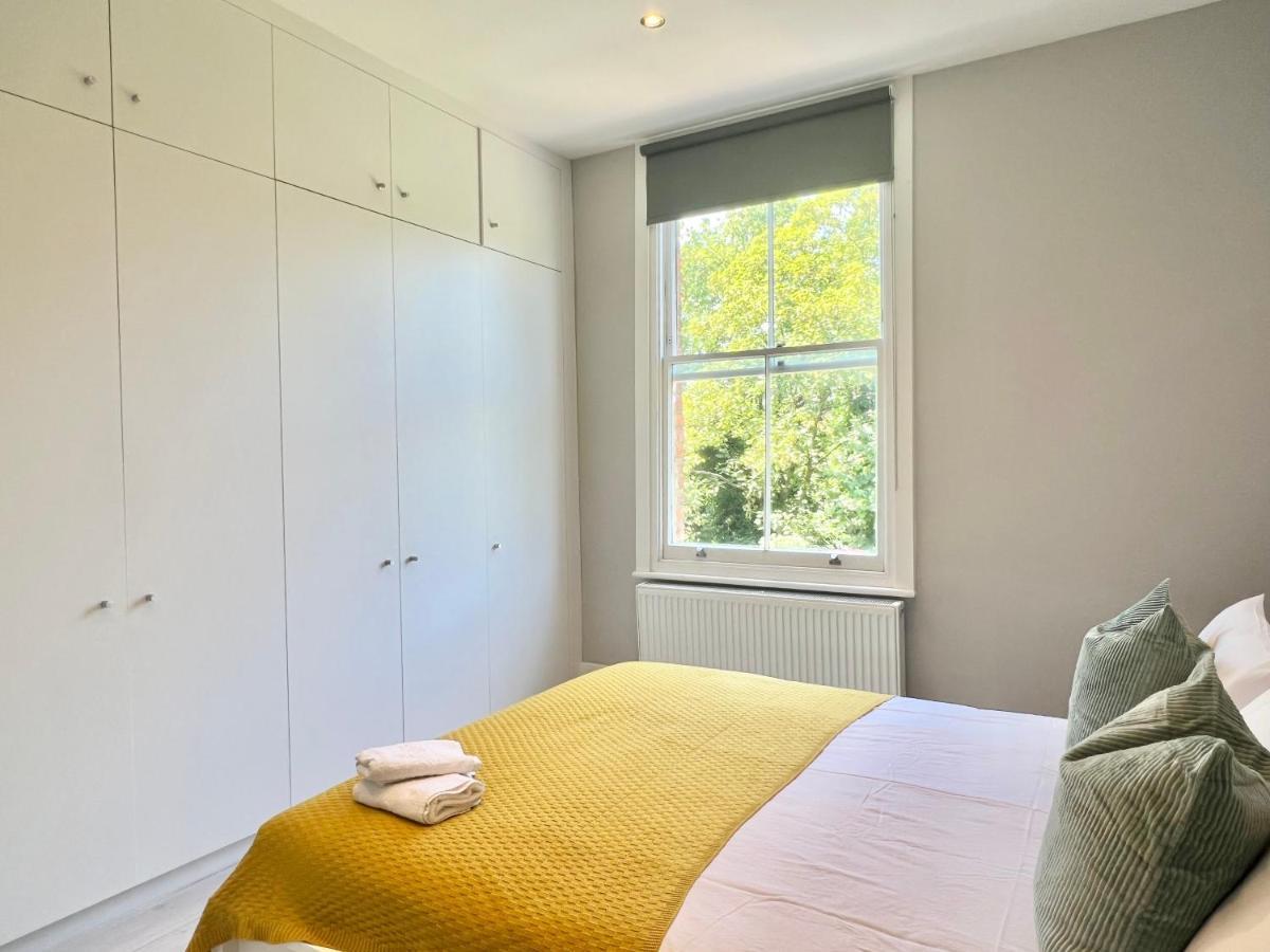 2 Bedroom Apartment In South Hampstead Londen Buitenkant foto